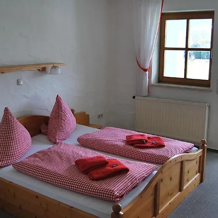 Paga Hotel Отель 3*