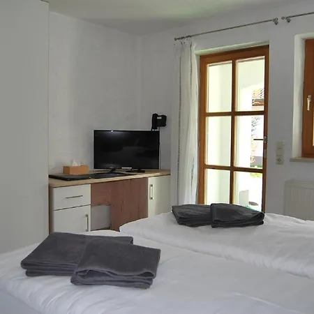 Paga Hotel 3*