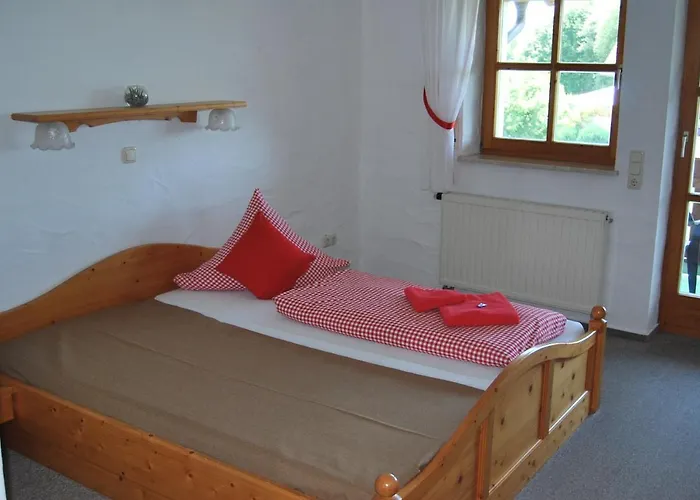 Paga Hotel 3*