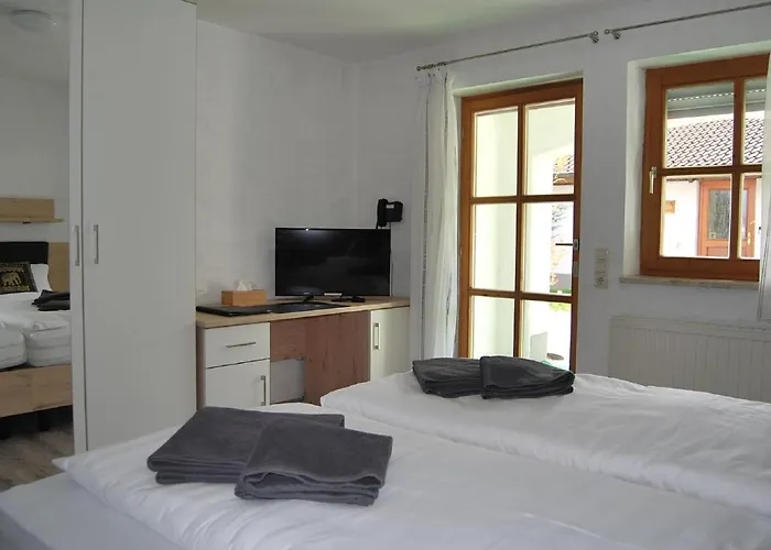 Paga Hotel 3*